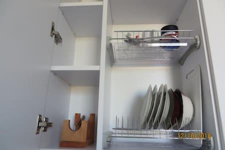 Smart-House Smart Kvartira S Kukhnei Vozle Metro. เคียฟ ภายนอก รูปภาพ